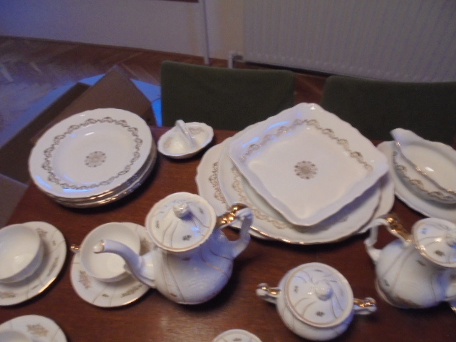 Jidelní souprava - 6