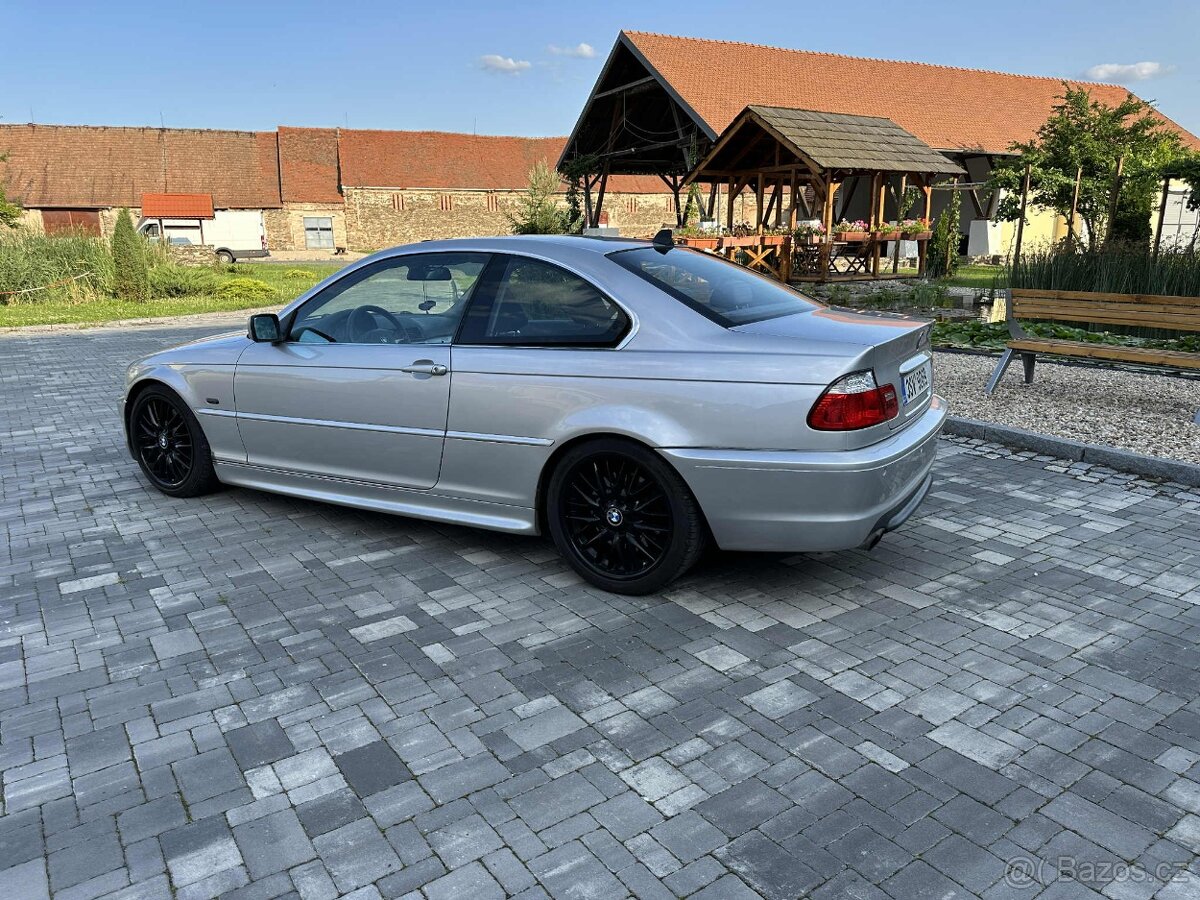BMW 3 E46 330Ci - 6