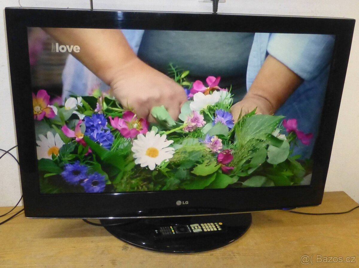 FullHD LCD televize 93cm LG, 37 palců, nemá DVBT2 - 6