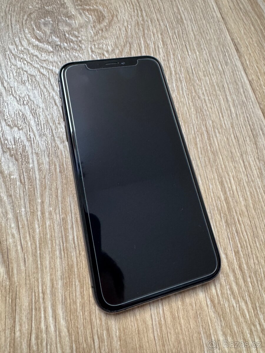 Apple iPhone Xs 64GB Černý - 6