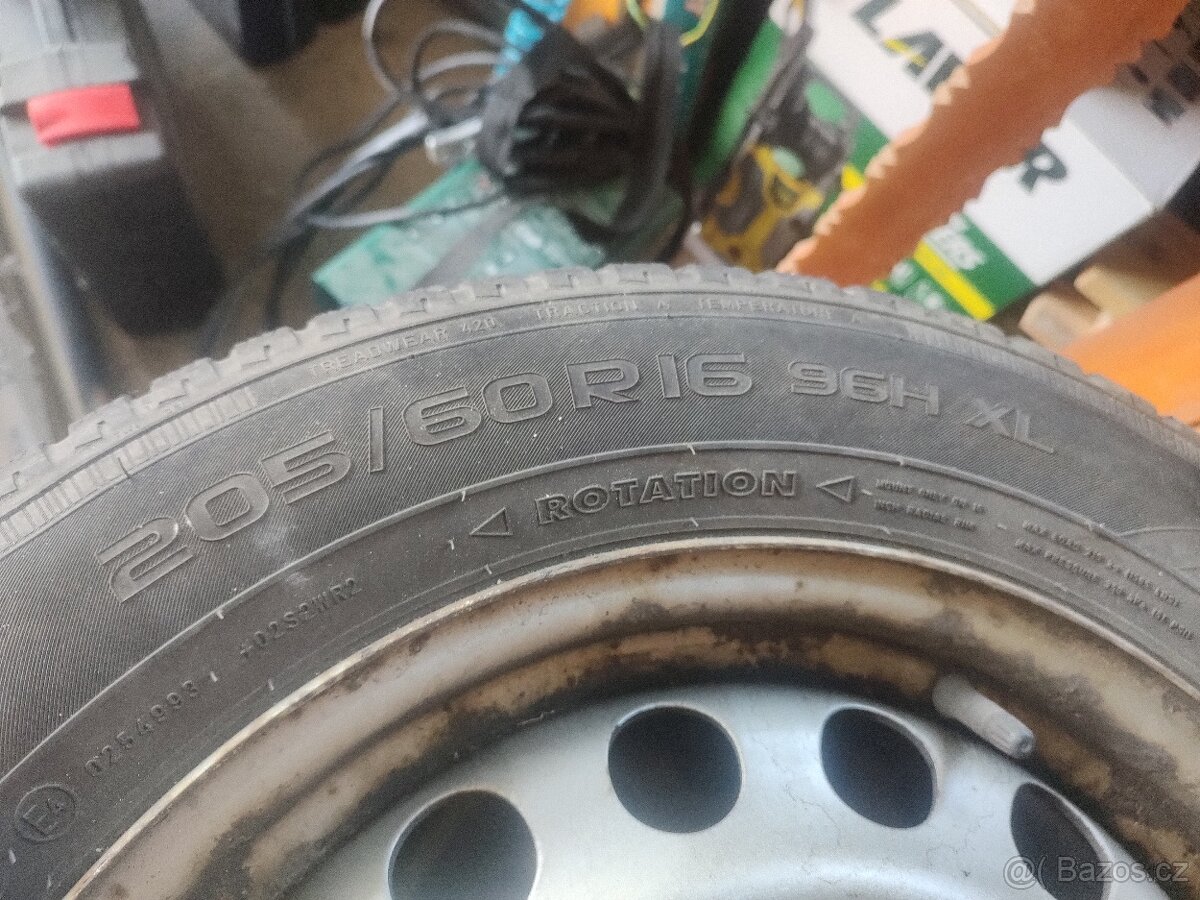 Zimní 205/60/16 - 6