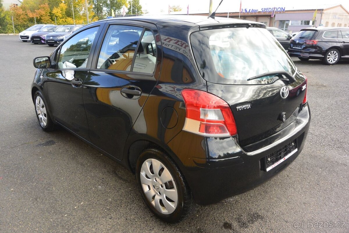PRODÁM Toyota Yaris 1.3VVT-i 6kv 70tis km - 6