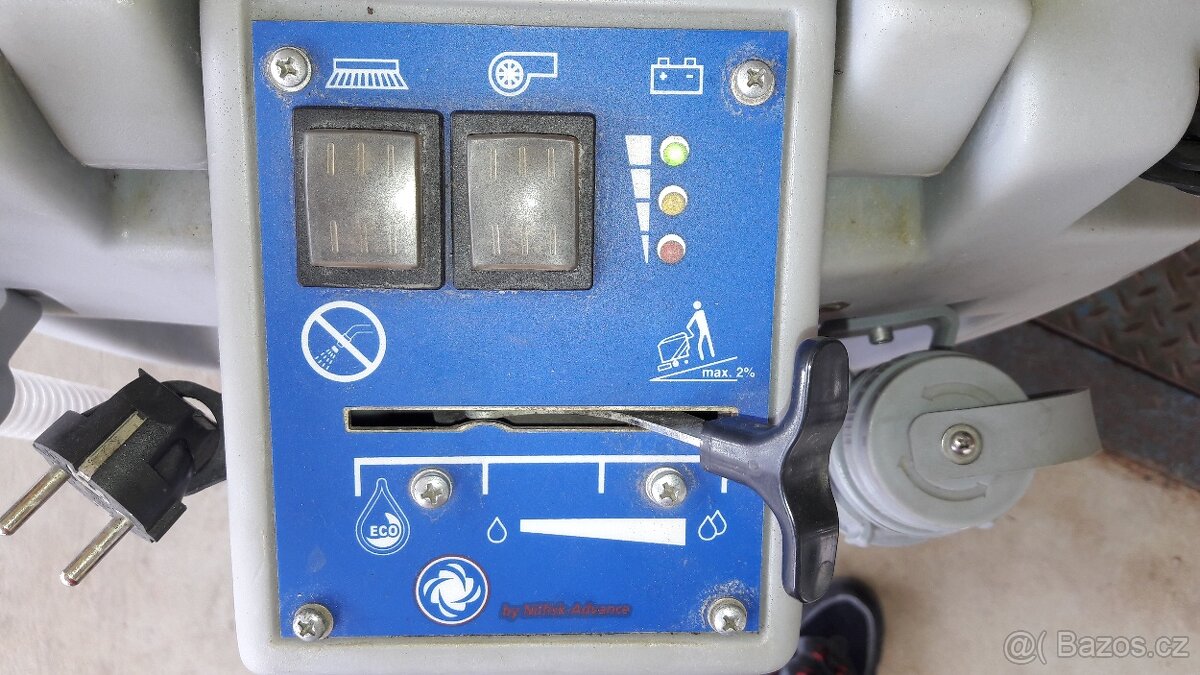 Podlahový mycí stroj Nilfisk BA 510 - 6