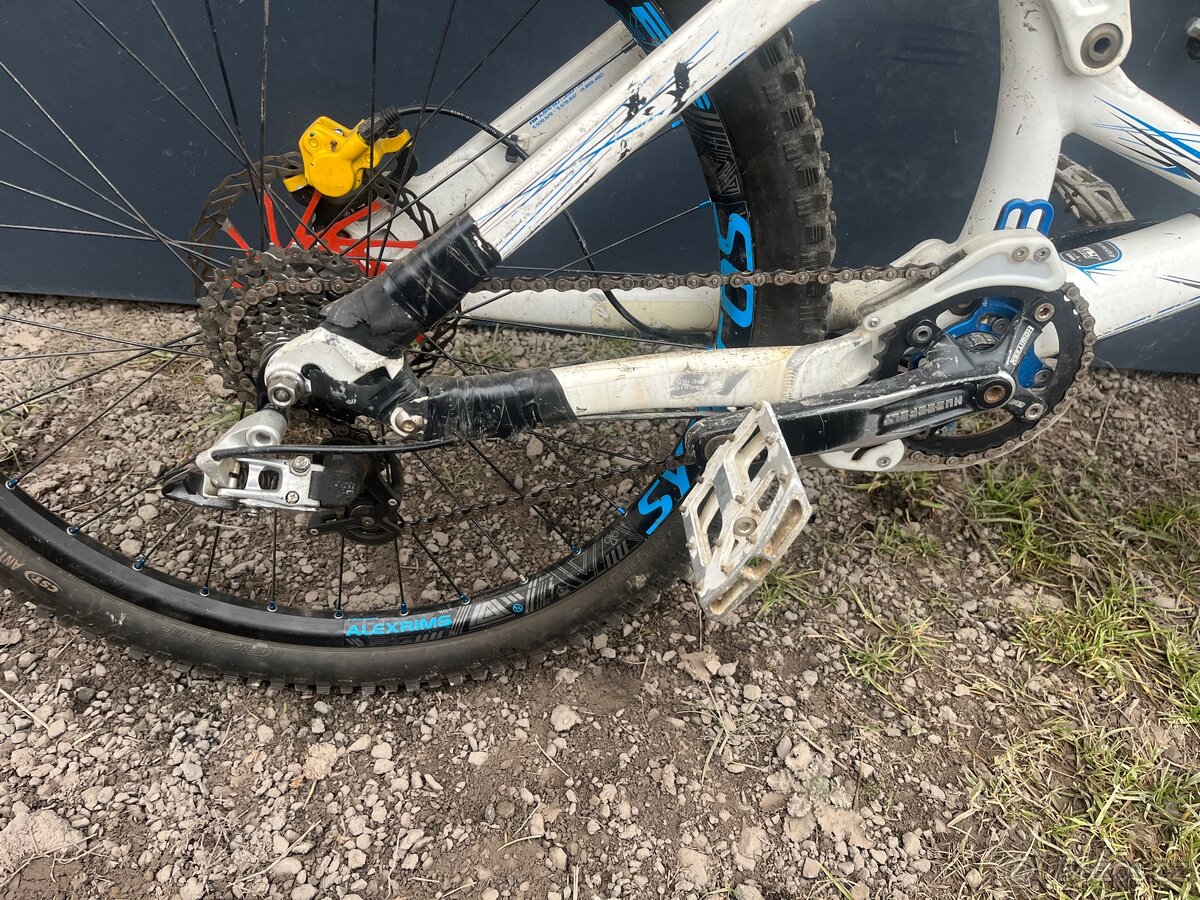 Sjezdové kolo Specialized Big Hit 3 - 6