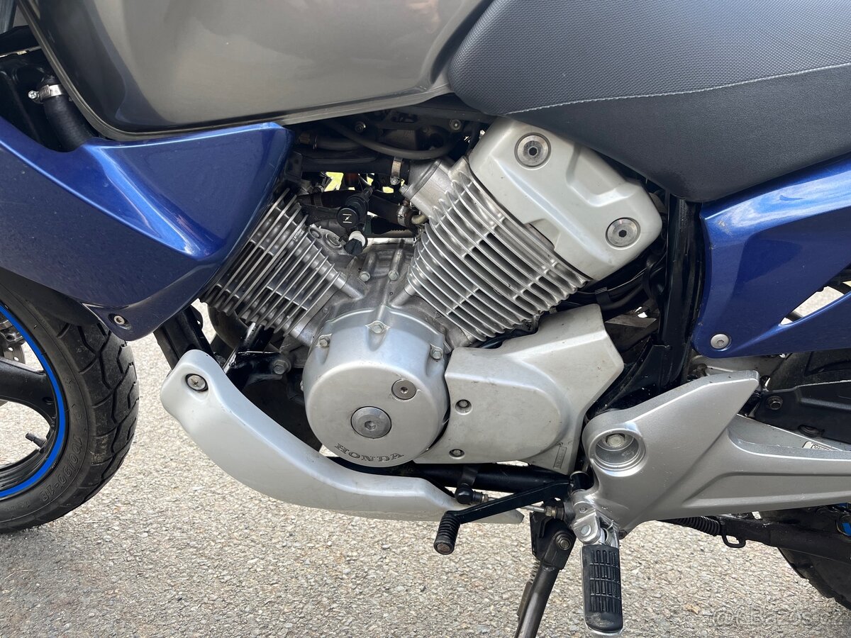 Honda Varadero 125 - 6