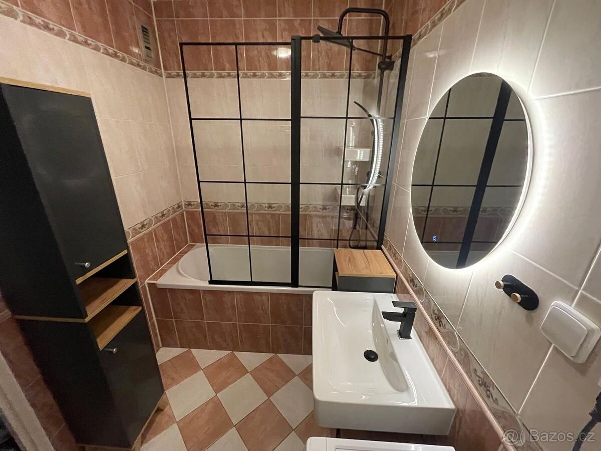 Pronájem bytu 3+kk - 6