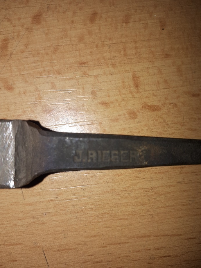 Na prodej ruční pilníky - 6