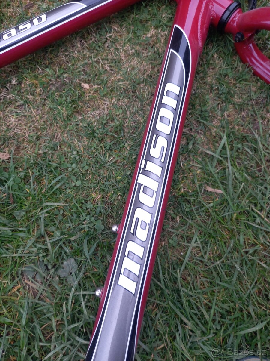 Trekový al rám Madison El Paso – 22" (ráfky 28") - 6