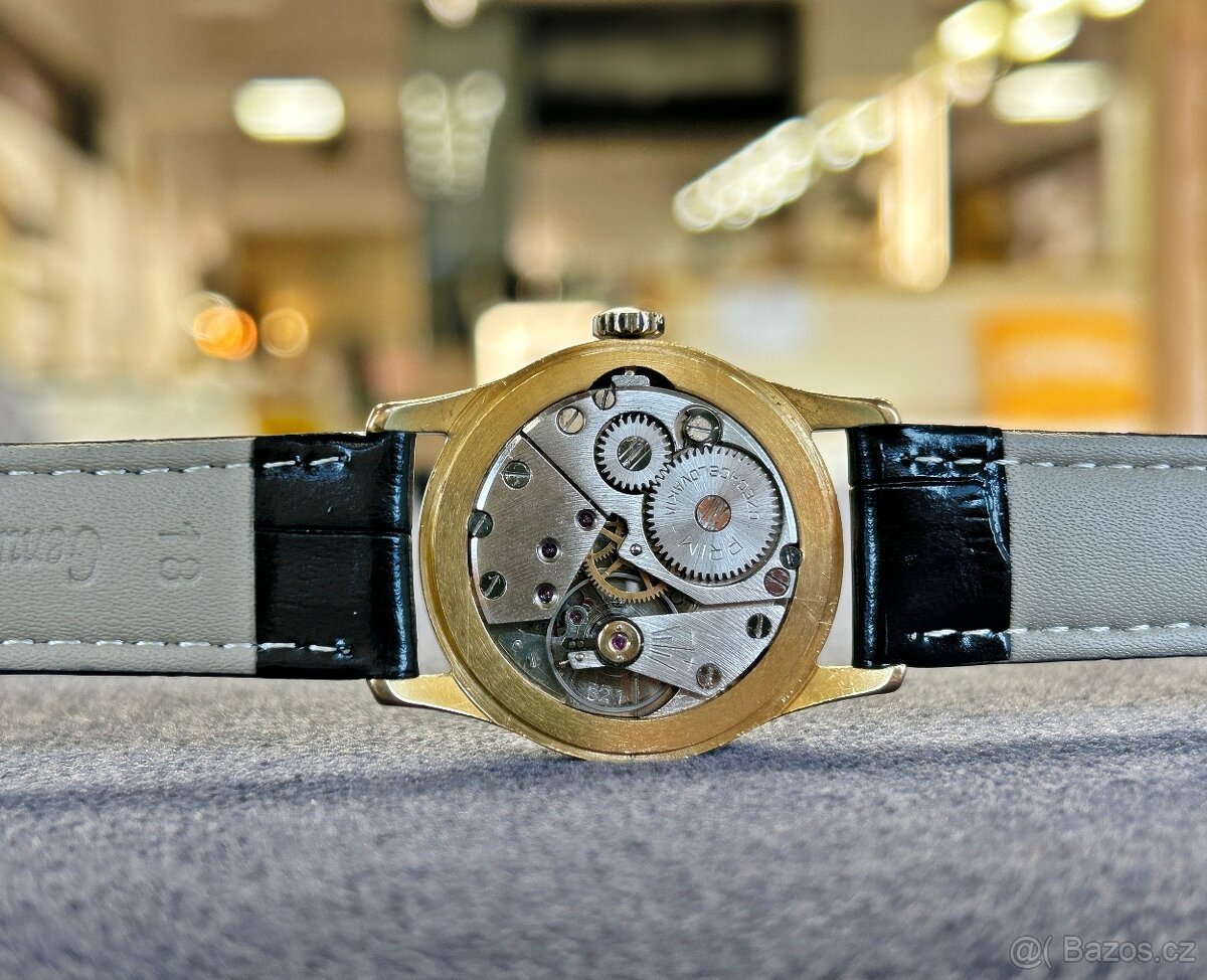 Československé mechanické vintage retro hodinky PRIM Datumat - 6