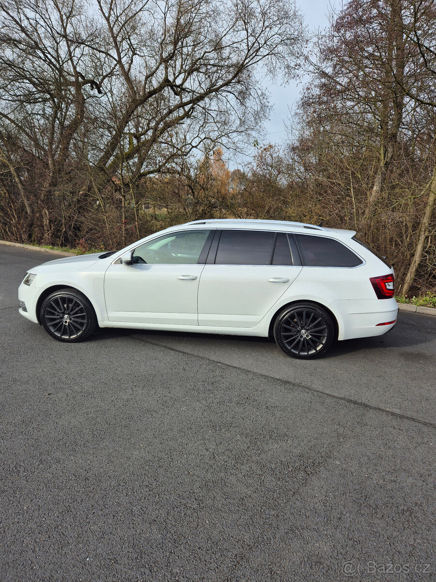 ŠKODA OCTAVIA 3 DSG - 6