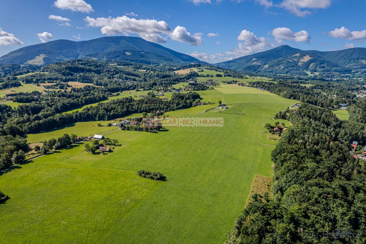 Nádherné stavební pozemky v obci Čeladná - 6