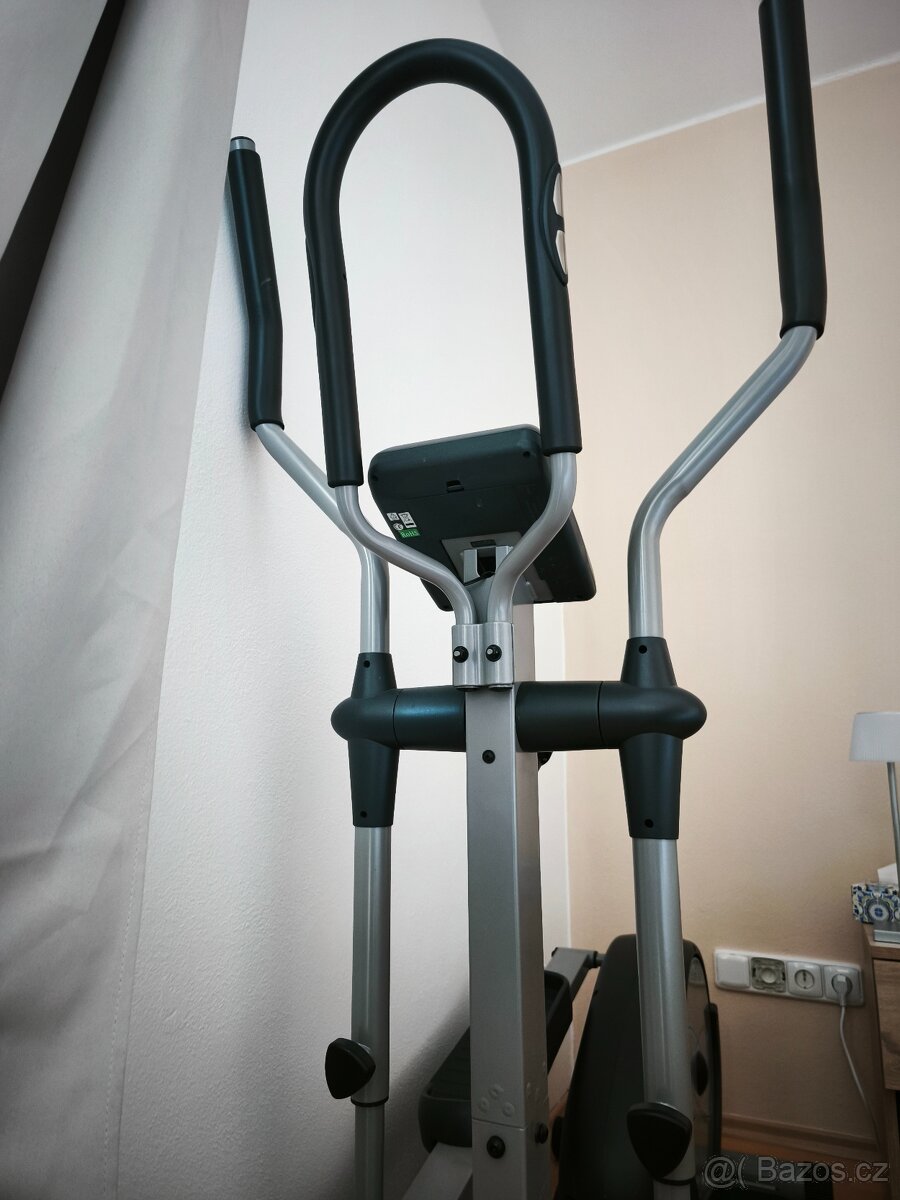 Eliptický trenažér HouseFit - magnetický - 6