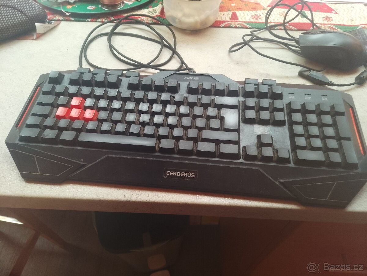 Prodám herní set ASUS - 6
