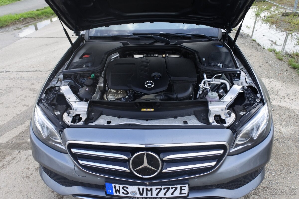 Mercedes E300de Kombi, 306 koní - 6