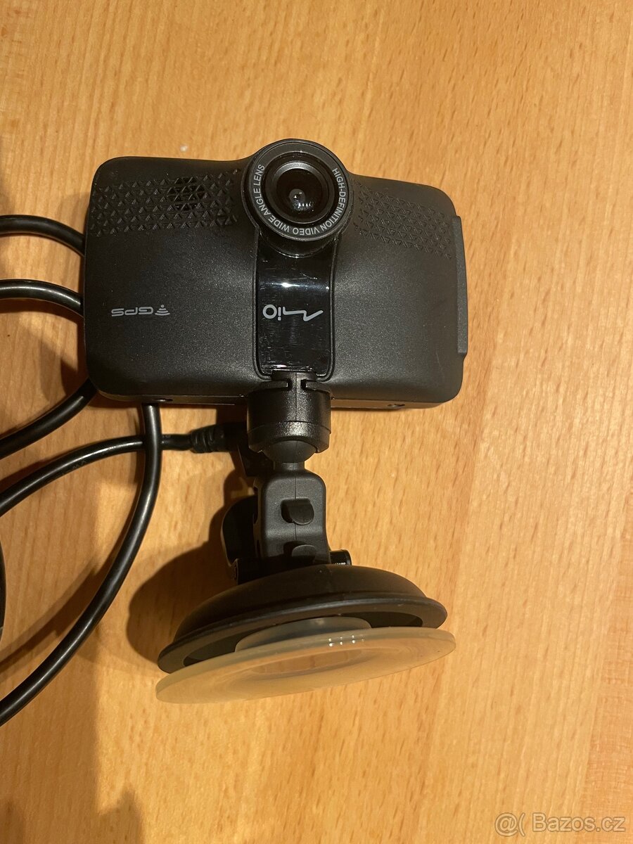 Prodám autokameru MIO MiVue 733 - 6