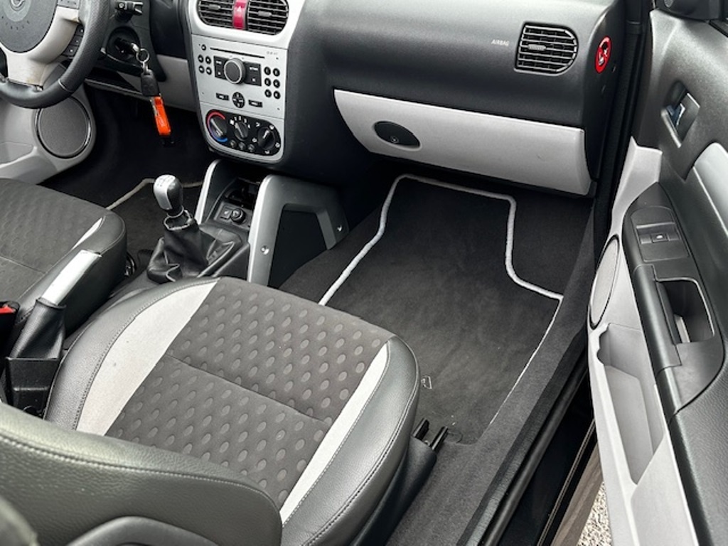 Opel Tigra kabriolet 1.8i, r.2009, STK, klima - 6