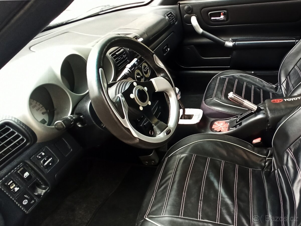 TOYOTA MR2 SPYDER - 6