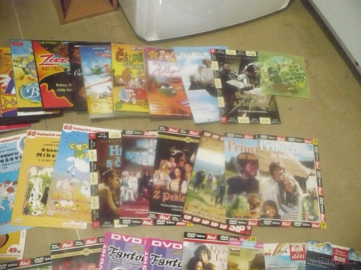 150 filmů na dvd + dvd přehrávač - 6