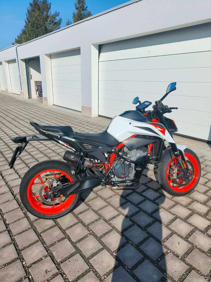 KTM DUKE 890R - 6