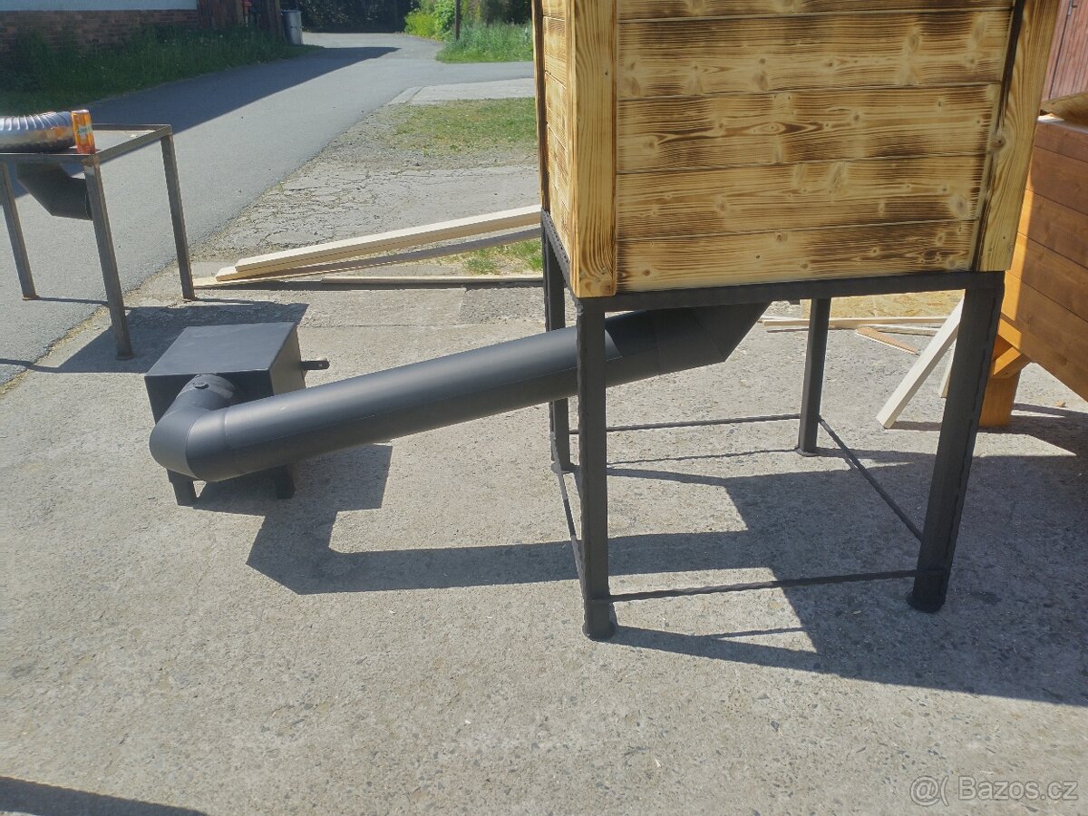 Dřevěná udirna - 6