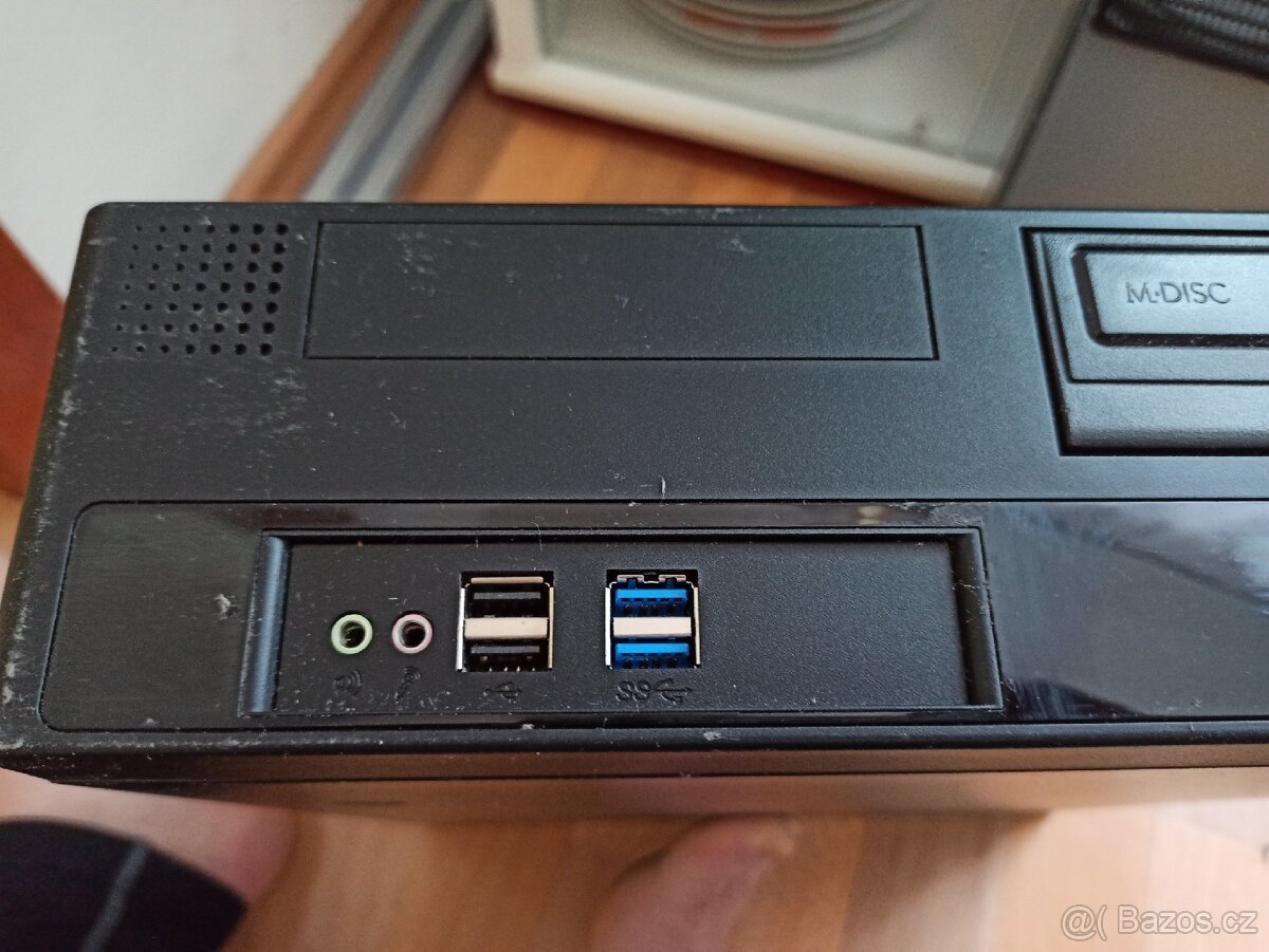 stolní počítač , klávesnice - 6