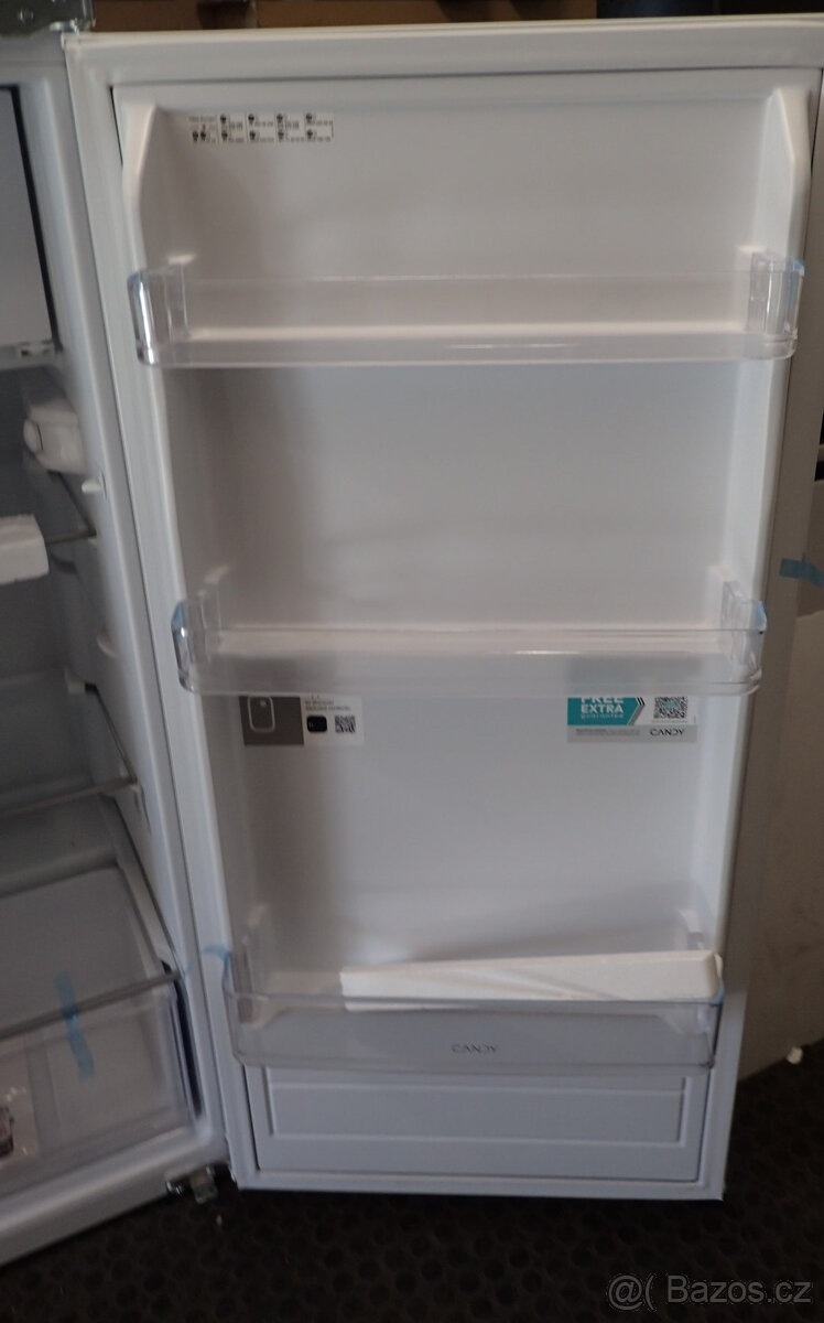 Malá Vestavná lednice CANDY CIO 225 EE/N nové čti. - 6