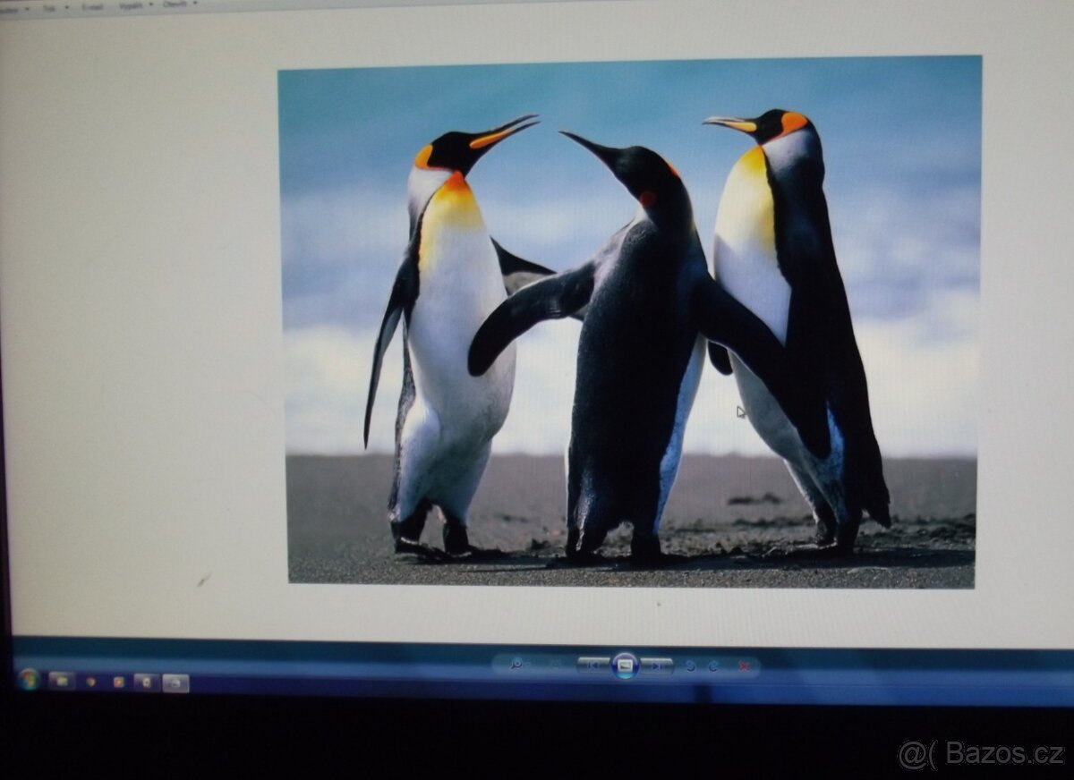 Velký Benq 24" monitor - 6