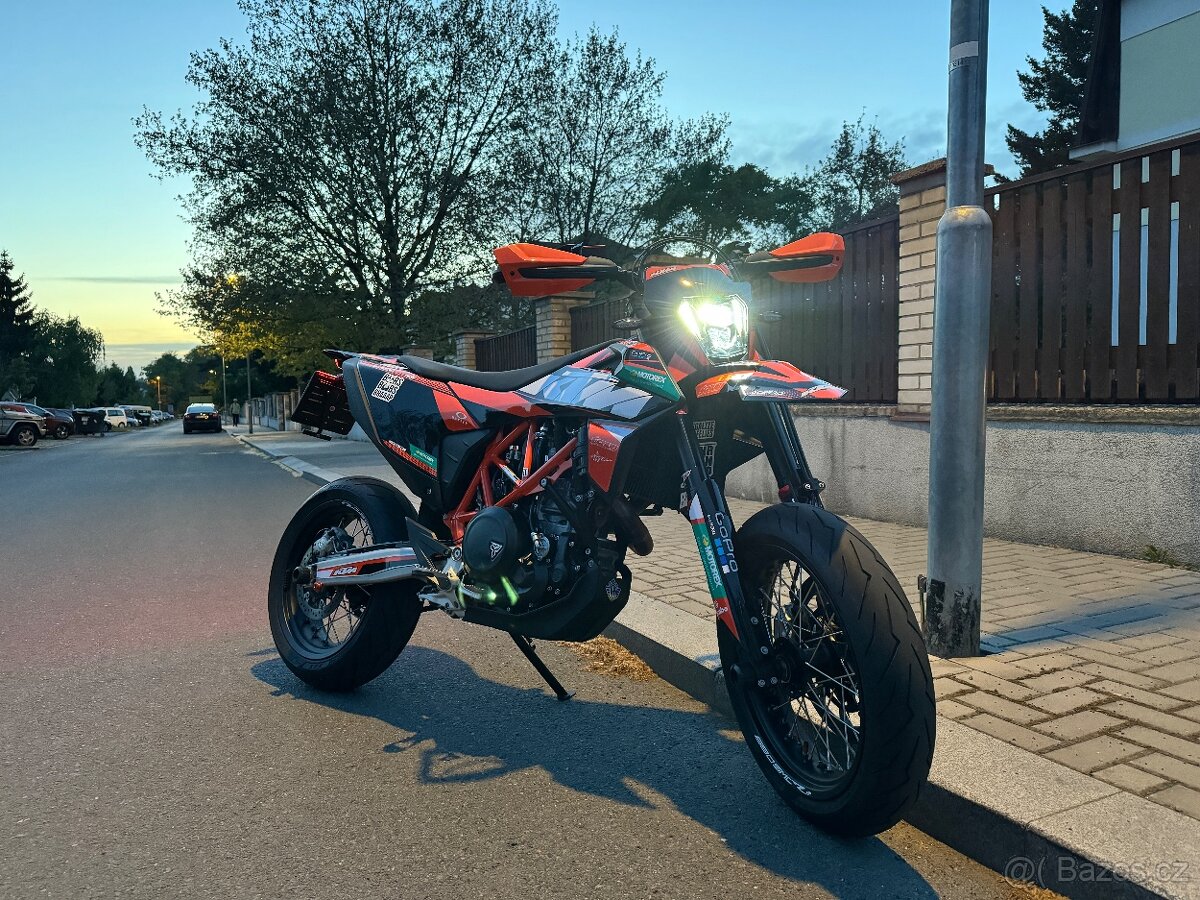 KTM 690 SMC-R 2021 - 6