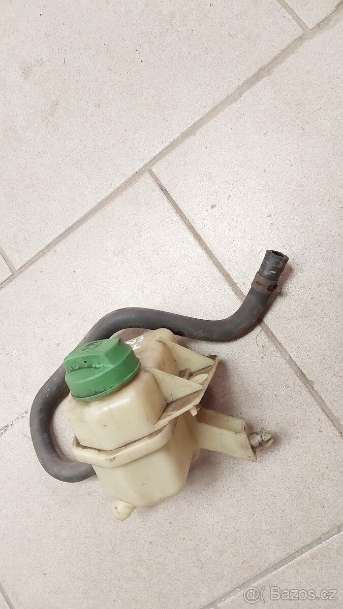 VW Transporter T5 – NÁDOBKY, HADICE, HLAVNÍ BRZDOVÝ VÁLEC - 6