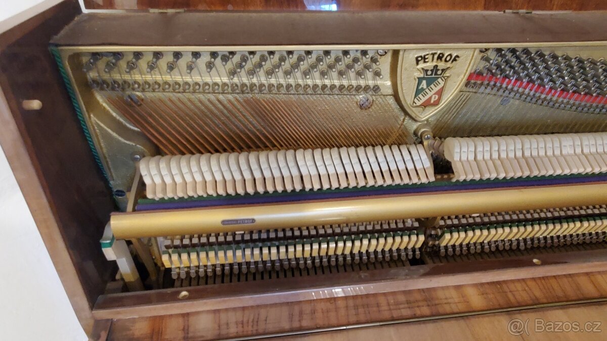 Pianino Petrof - 6