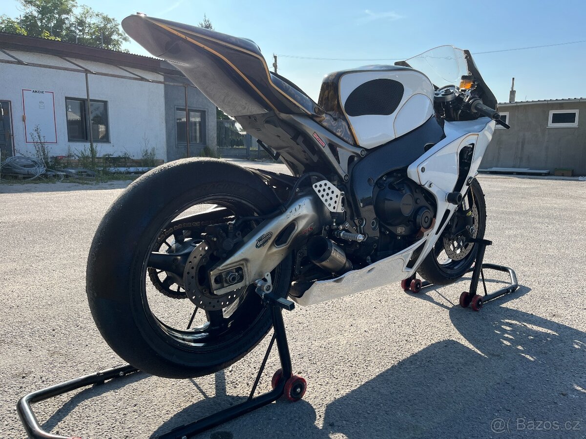 Honda CBR 1000RR SC59E - okruhovka - 6