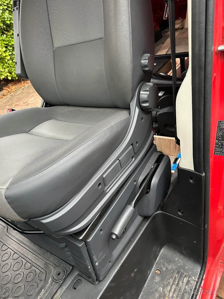Fiat Ducato – kompletní přední sedadla jako nová (r.v. 2018) - 6