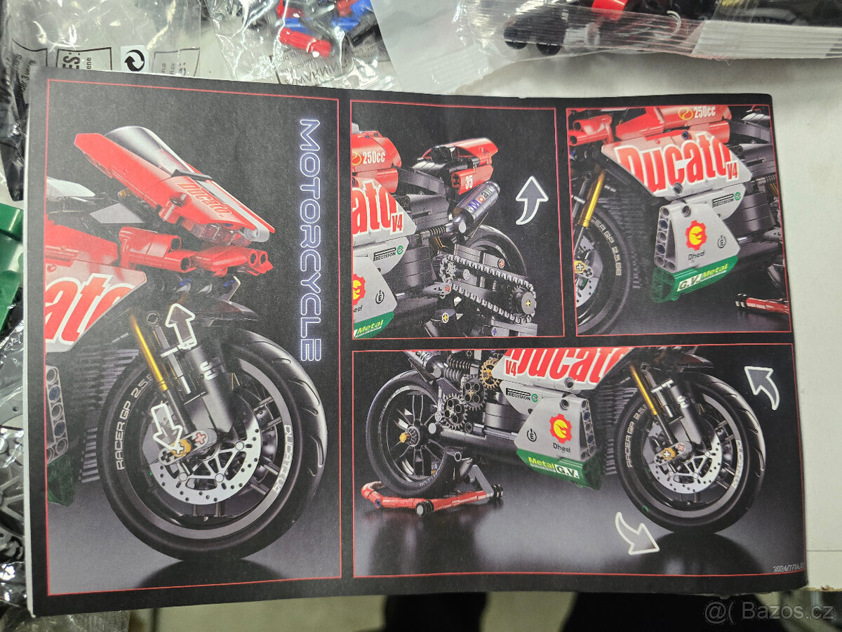 STAVEBNICE Technic Ducato V4 Motocykl - 6