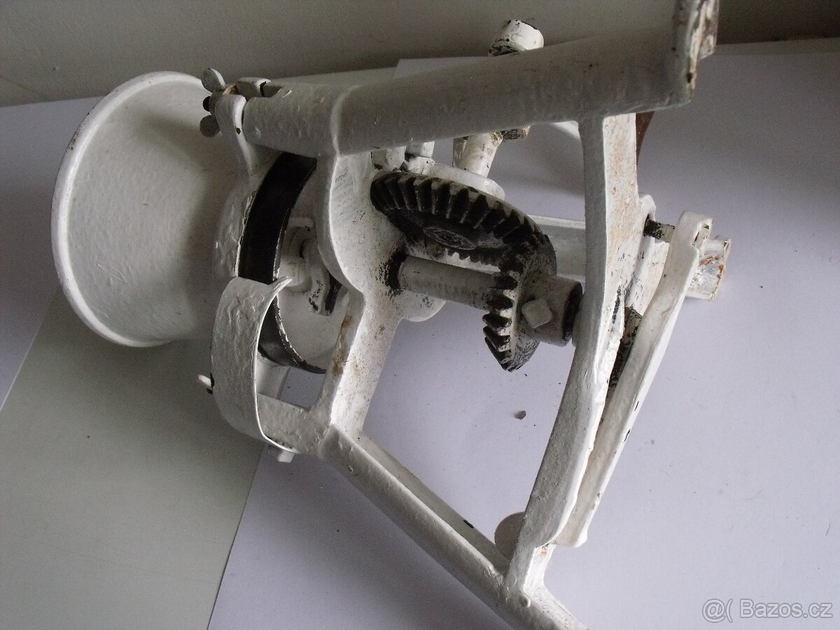 Šrotovník ruční, mlýnek na obilí - 6