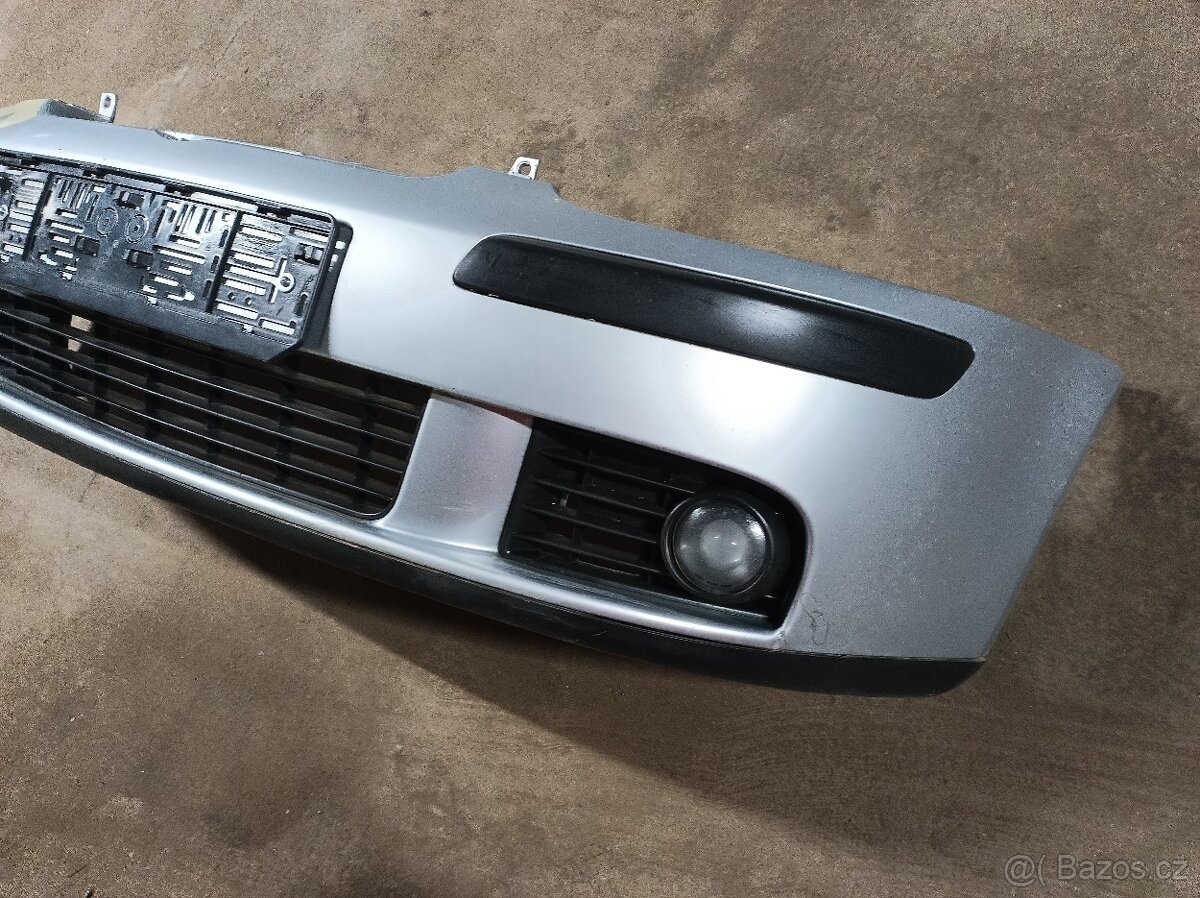 VW Golf V - Přední nárazník s mlhovkami - 6