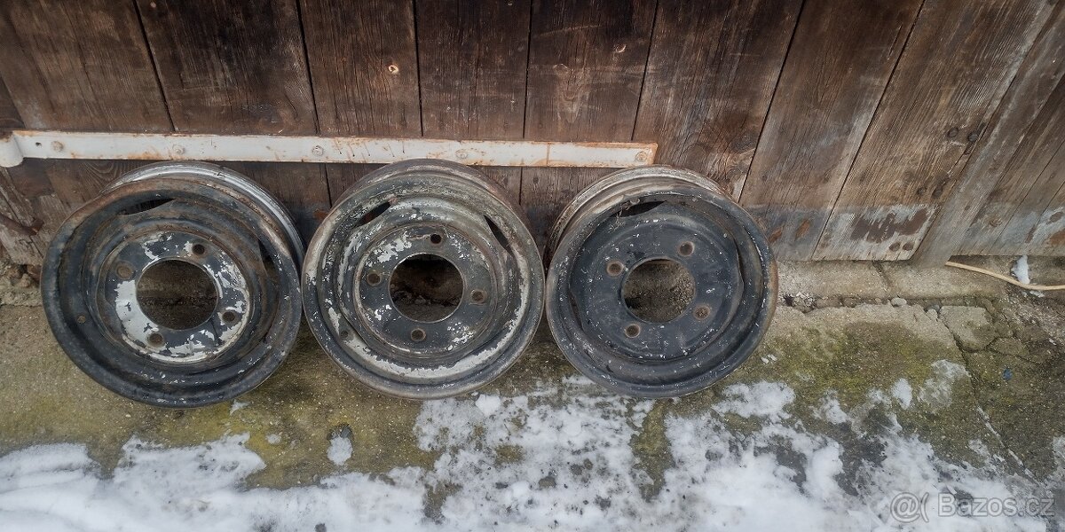 Trabant dily+disky. - 6