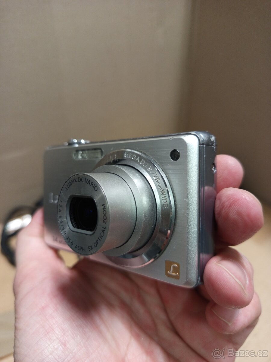 PANASONIC LUMIX DMC-FS11 - 6