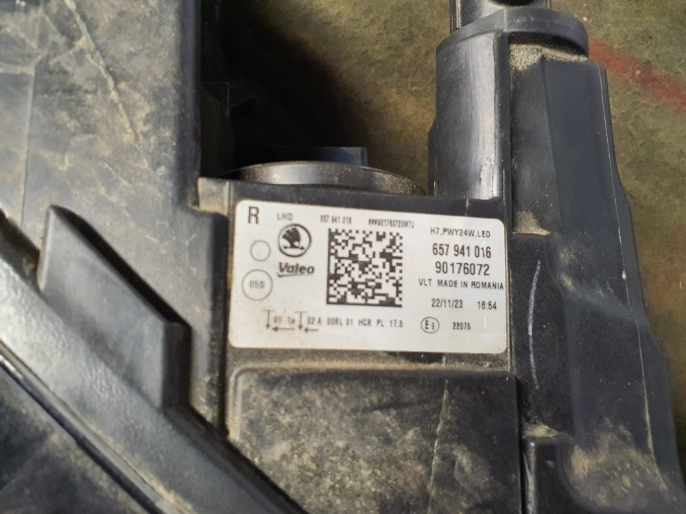 PRAVÉ PŘEDNÍ SVĚTLO ŠKODA SCALA 657941016 - 6