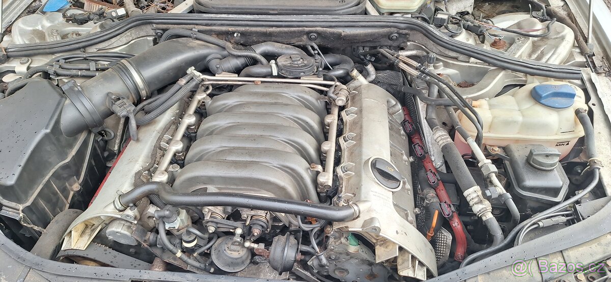 AUDI A 8 4.2 BENZIN - 6