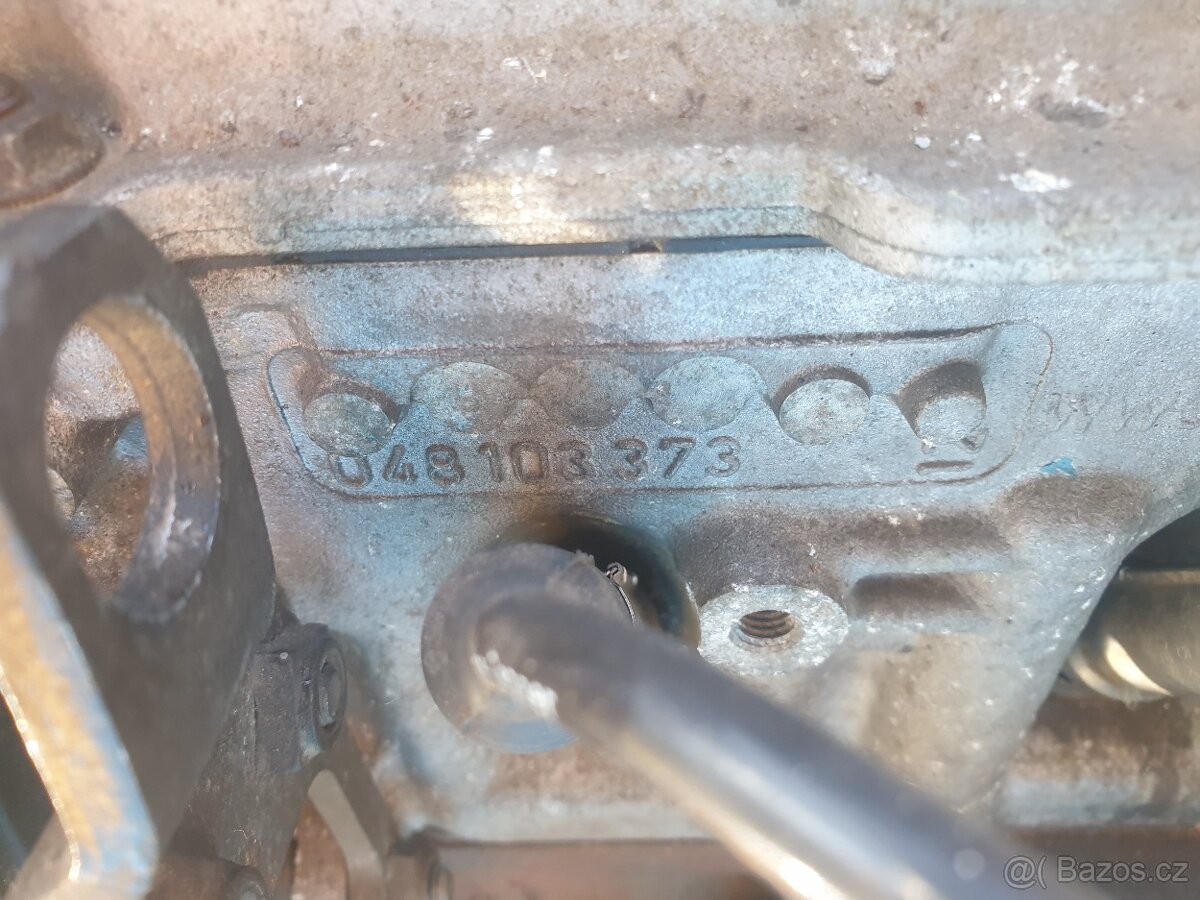 Motor VW 2.0 benzín 85kw - 6