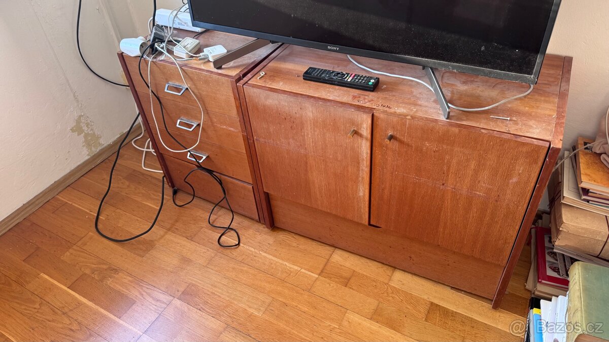 Retro nábytek Jitona (sestava) – Čakovice - 6