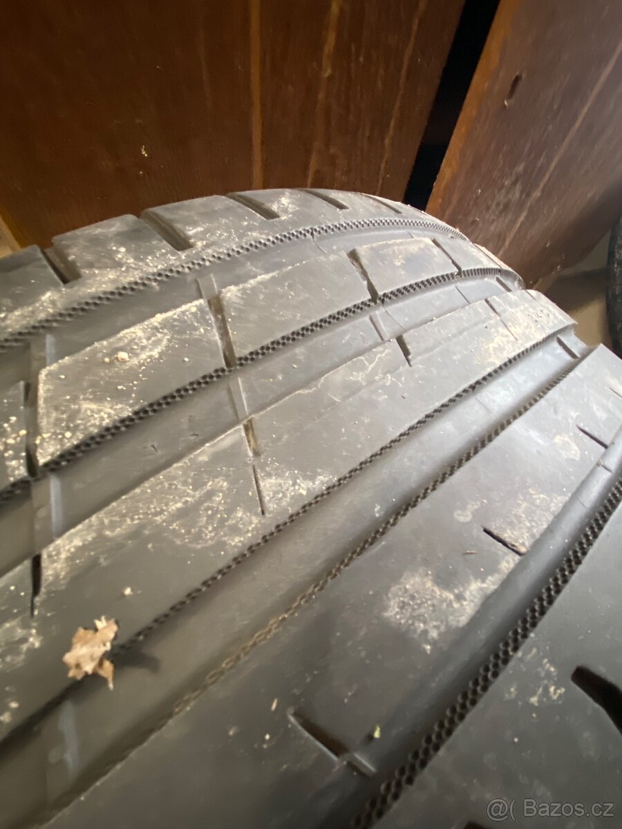 Volvo alu kola 18 palcu s Nokian pneu - 6