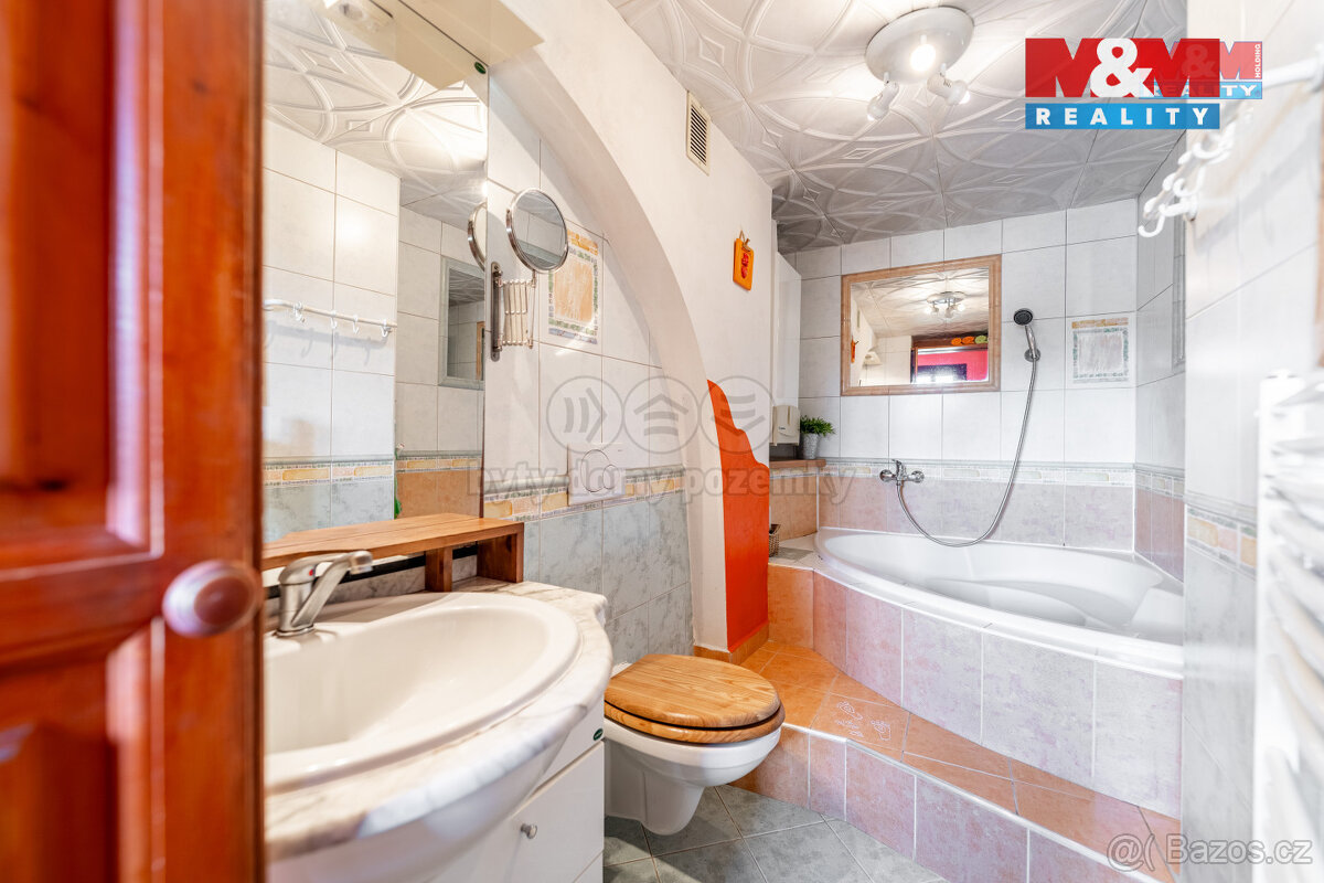 Nabízíme k prodeji rodinný dům v srdci Třebíče - 6