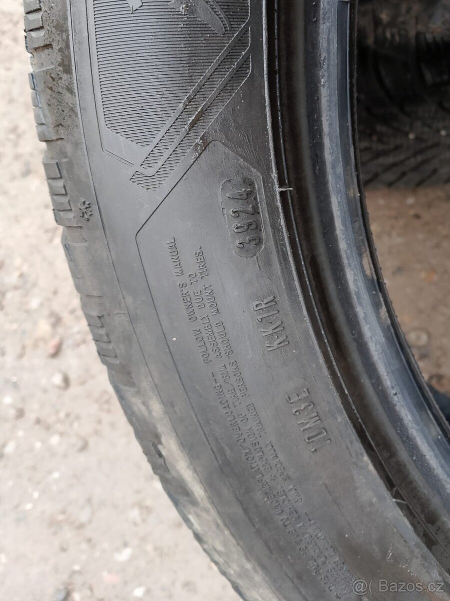 255/45/19 104v Goodyear - zimní pneu 2ks - 6