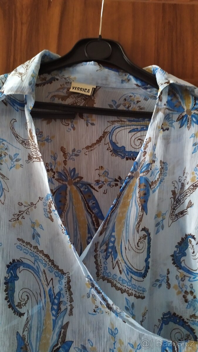 hezká zavinovací halenka - 6