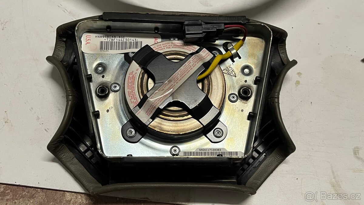 Volant Jaguar xj6 x300 - 6