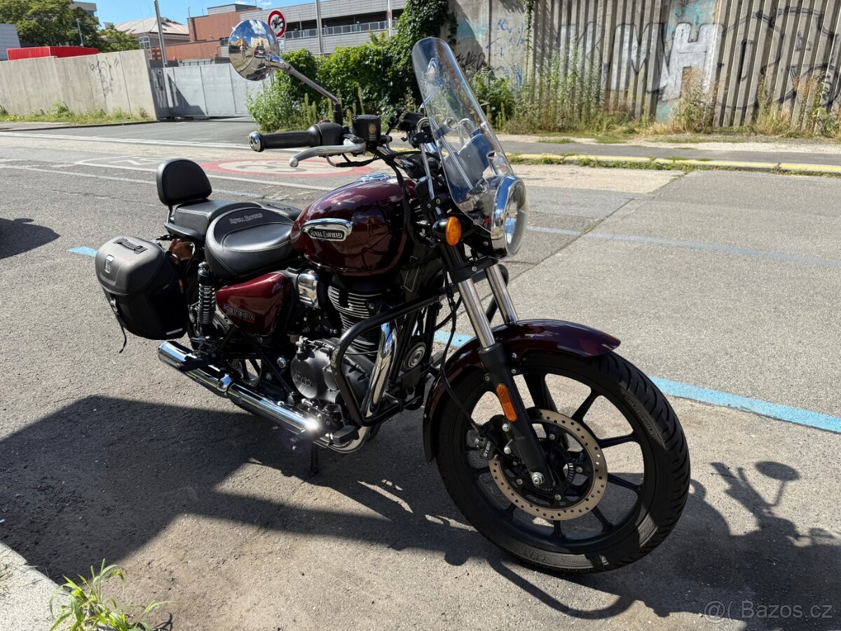 Royal Enfield Meteor 350 - Stellar Red - 6