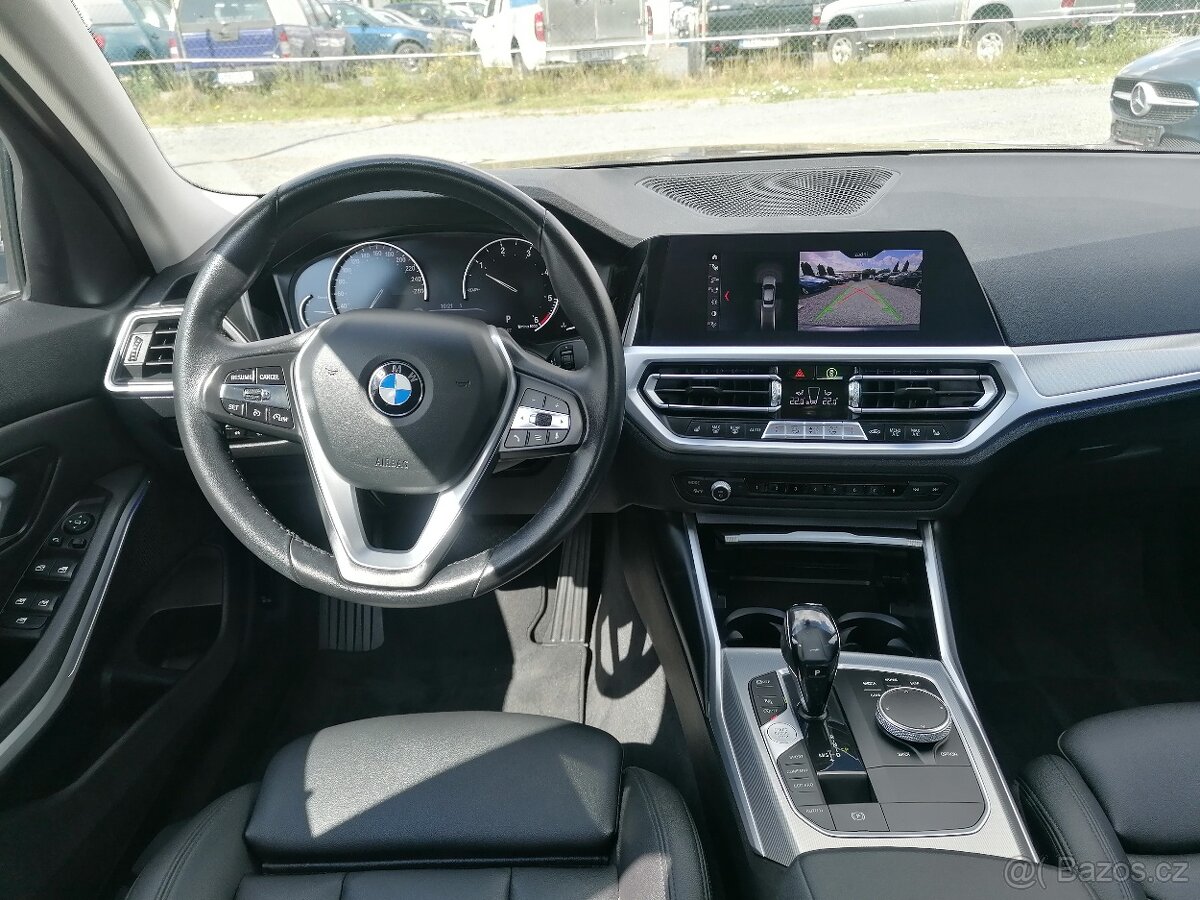 BMW Řada 3 2.0 318D A/T,Kůže,Ambient. - 6