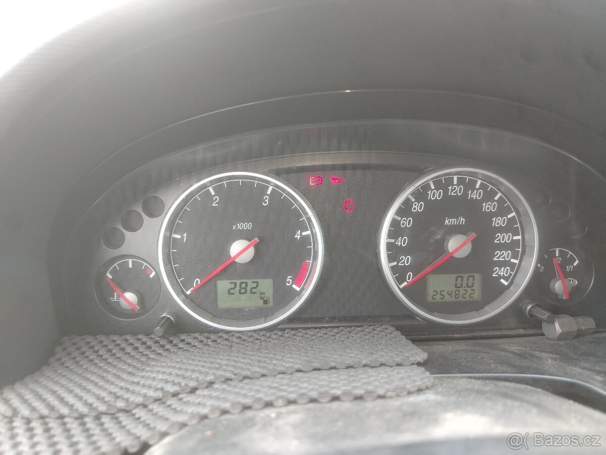 Prodám Ford Mondeo 2.0 TDDI 85kw - 6