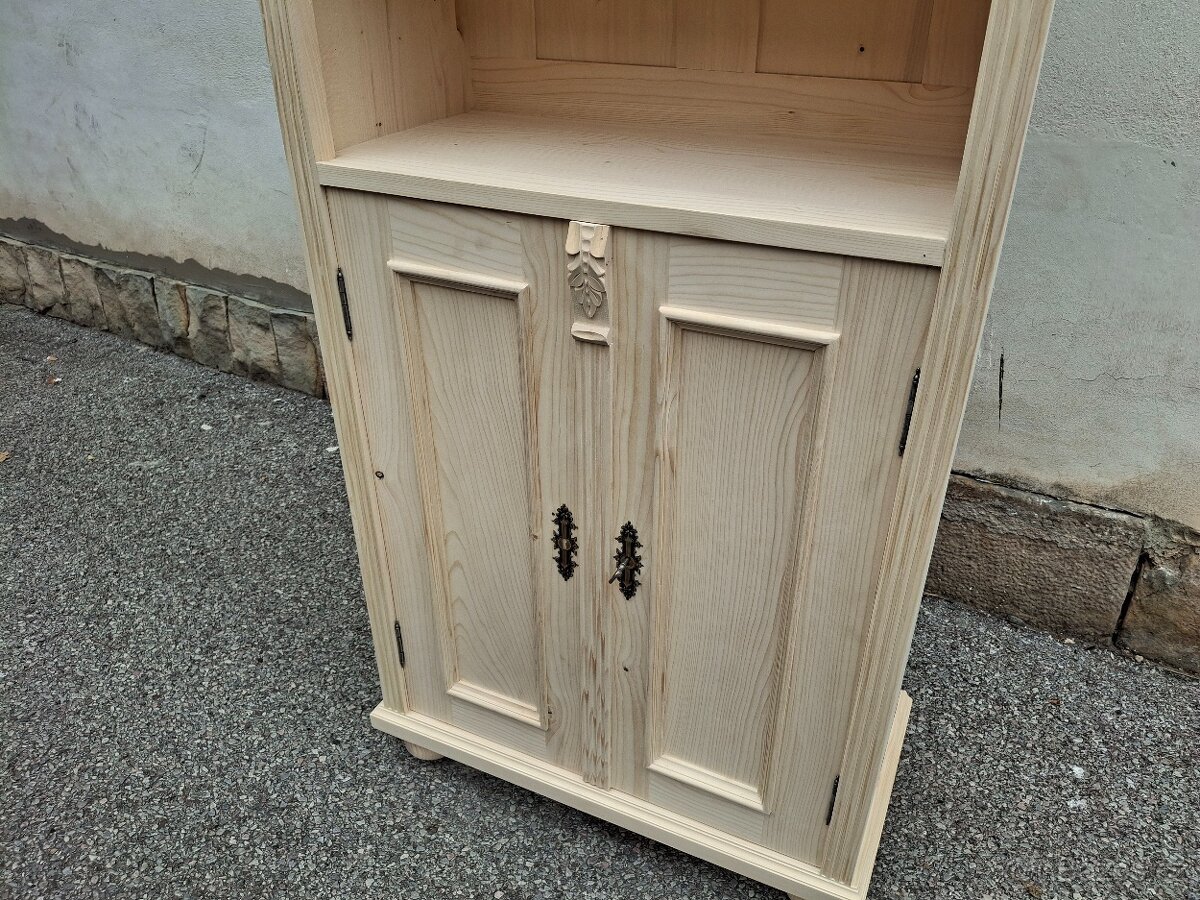 Smrková knihovna z masivu - 6